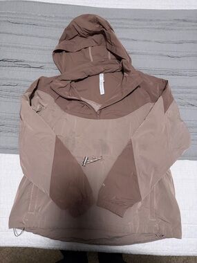 lululemon athletica tan lightweight anorak pullover jacket